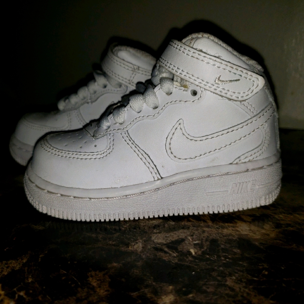 Nike High-Top Air force ones White 5c forces